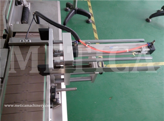 Automatic Four Side Labeling Machine 600Bph-1500bph Customized For Square Bottle